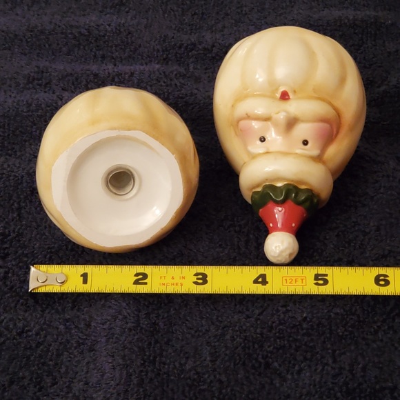 Vintage Santa Glazed Salt and Pepper Shakers - Picture 5 of 5